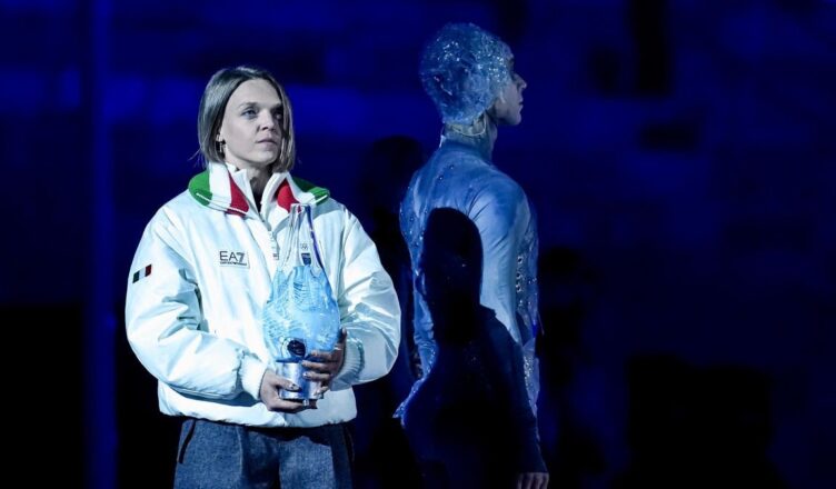 Arianna Fontana cerimonia di chiusura Olimpiadi di Milano Cortina 2026